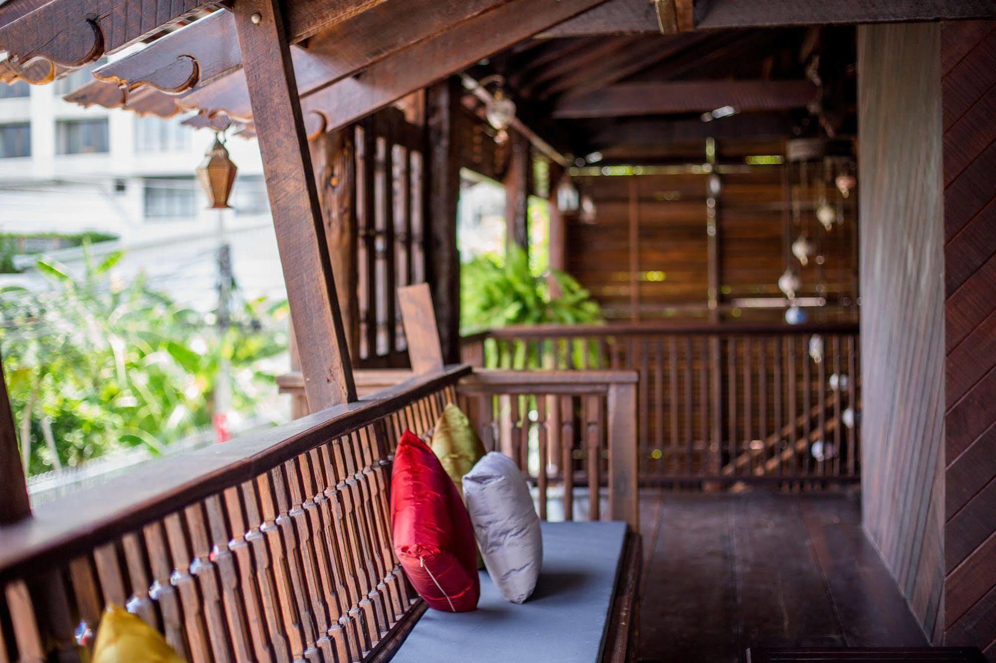 Night Bazaar Inn Chiang Mai Buitenkant foto